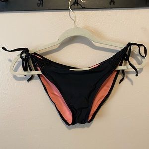 Bundle of 3 Bikini Bottoms